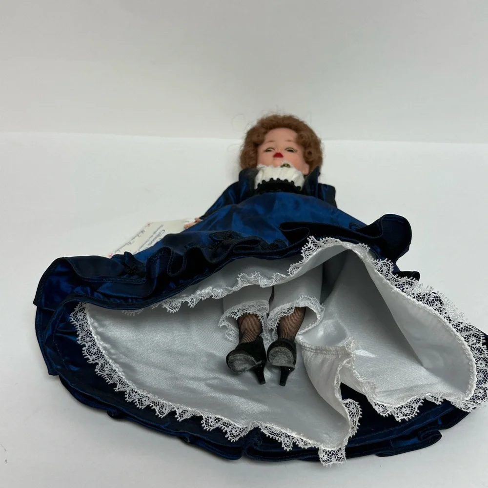 Madame Alexander Limited Edition Doll: 1900 Gibson Girl